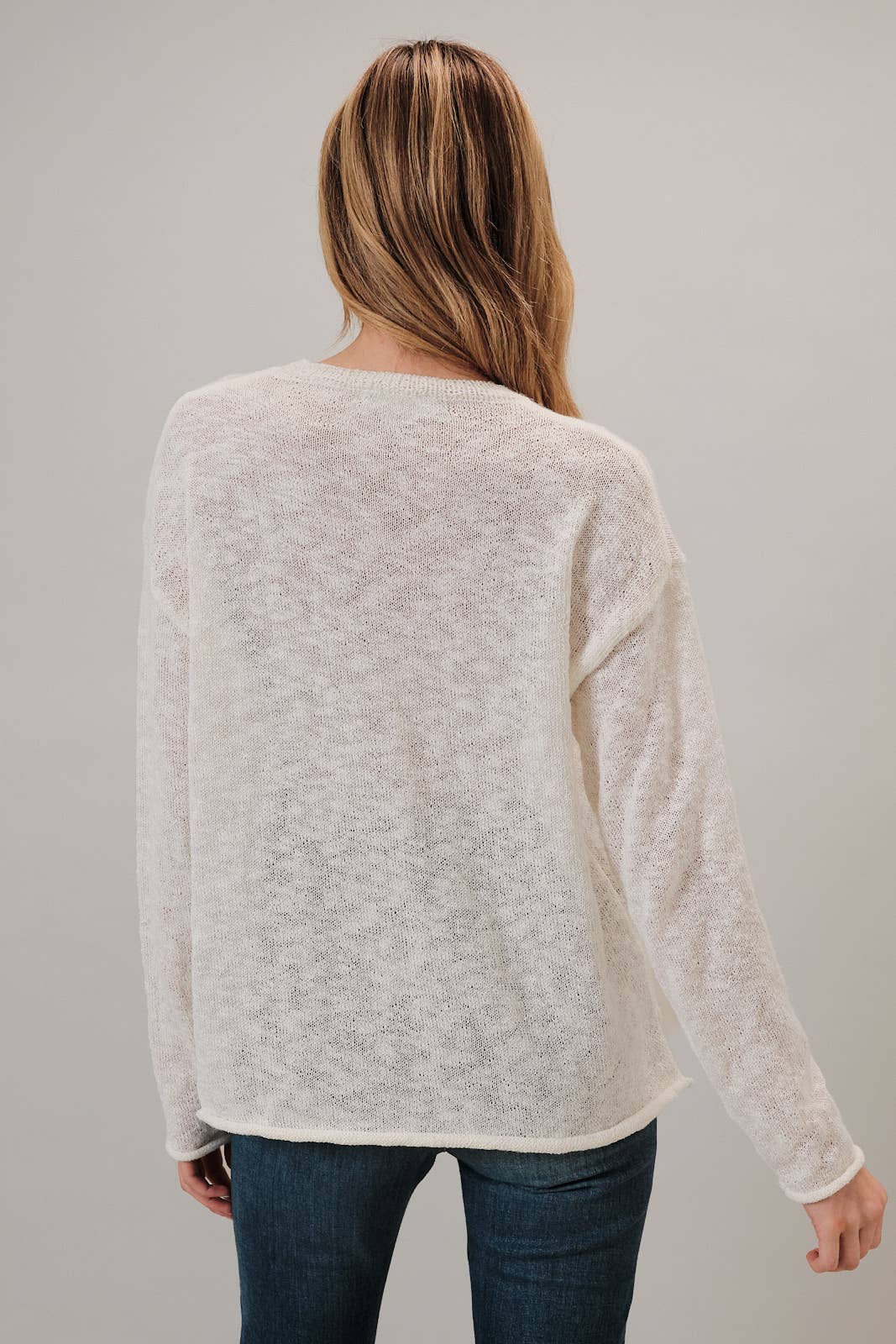 ROUND NECK LONG SLEEVE "BEACH DAY" GRAPHIC LT WEIGHT SWEATER