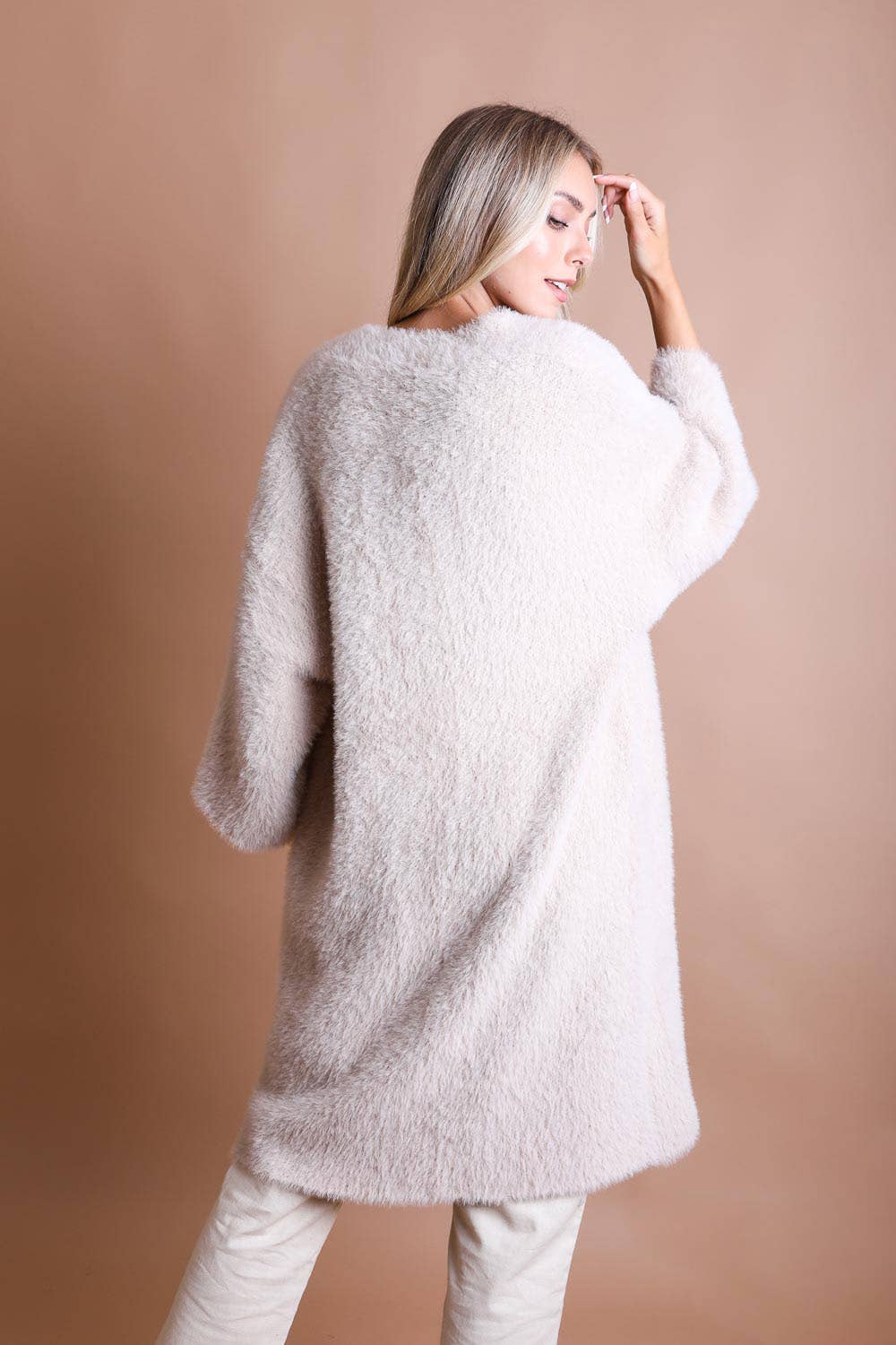 Leto Accessories - Luxe Faux Mohair Cardigan for Fall – Cozy & Elegant Warmth