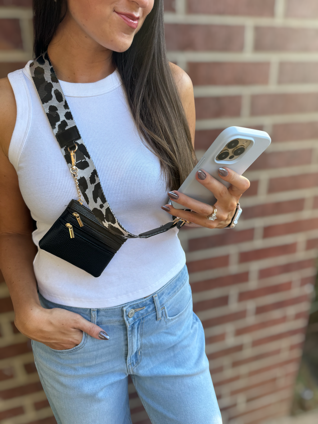 Lulu Mac - Cell Phone Crossbody Cow -