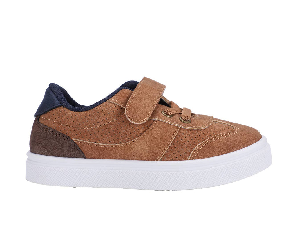 Sporty brown and navy Kayden sneakers featuring hook & loop closure and elastic laces, perfect for active boys.