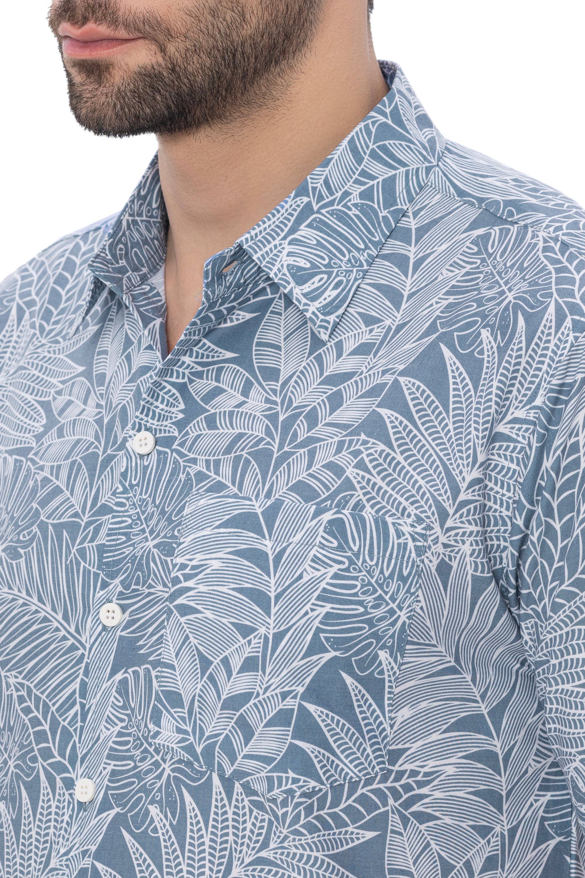 LA LEELA \ HAPPY BAY - HAPPY BAY Mens Hawaiian Shirts White Tropical Leafs P00372