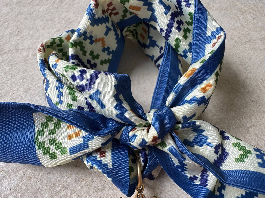 Royal Bee Gemstone Scarf Necklace