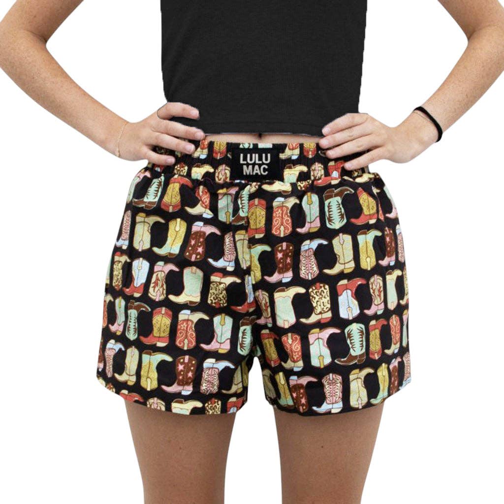 Colorful Lulu Mac boxer shorts featuring a relaxed fit, functional pockets, and an elastic waistband for comfort.