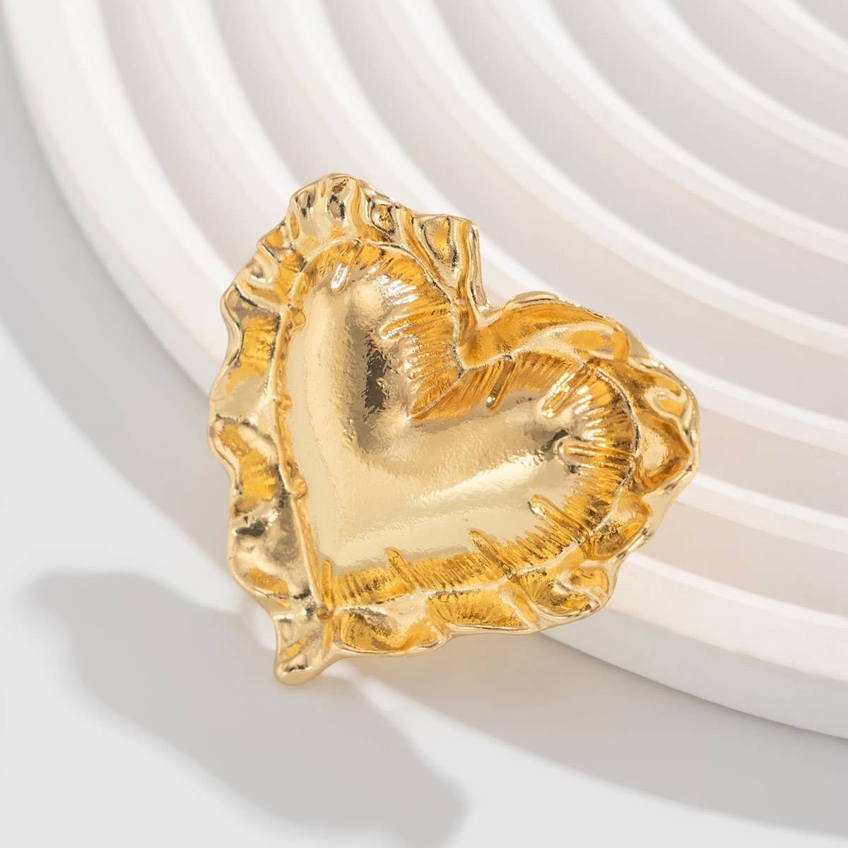 ACCITY - NEW WRINKLED THREE-DIMENSIONAL LOVE ALLOY RING_CWMM3241
