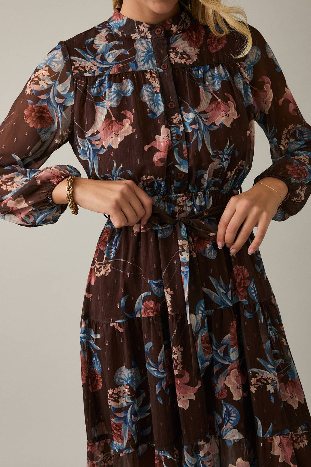 GILLI - ROUND NECK LONG SLEEVE BUTTON UP WAIST TIE FLORAL MIDI DRESS
