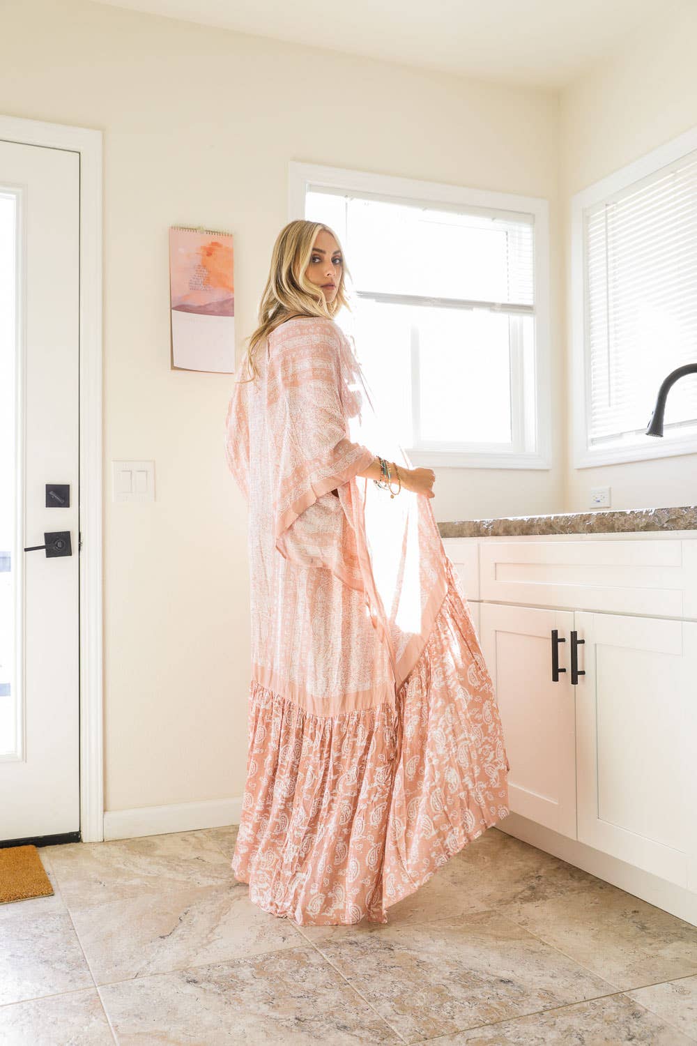 Leto Accessories - Summer Essential: Airy Paisley Drape Kimono 🌞 - 8 Colors
