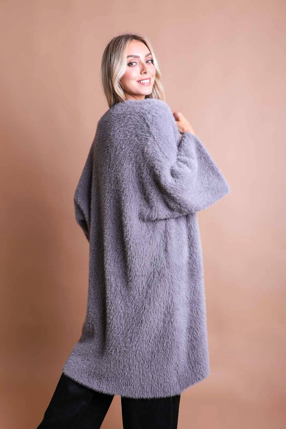 Leto Accessories - Luxe Faux Mohair Cardigan for Fall – Cozy & Elegant Warmth