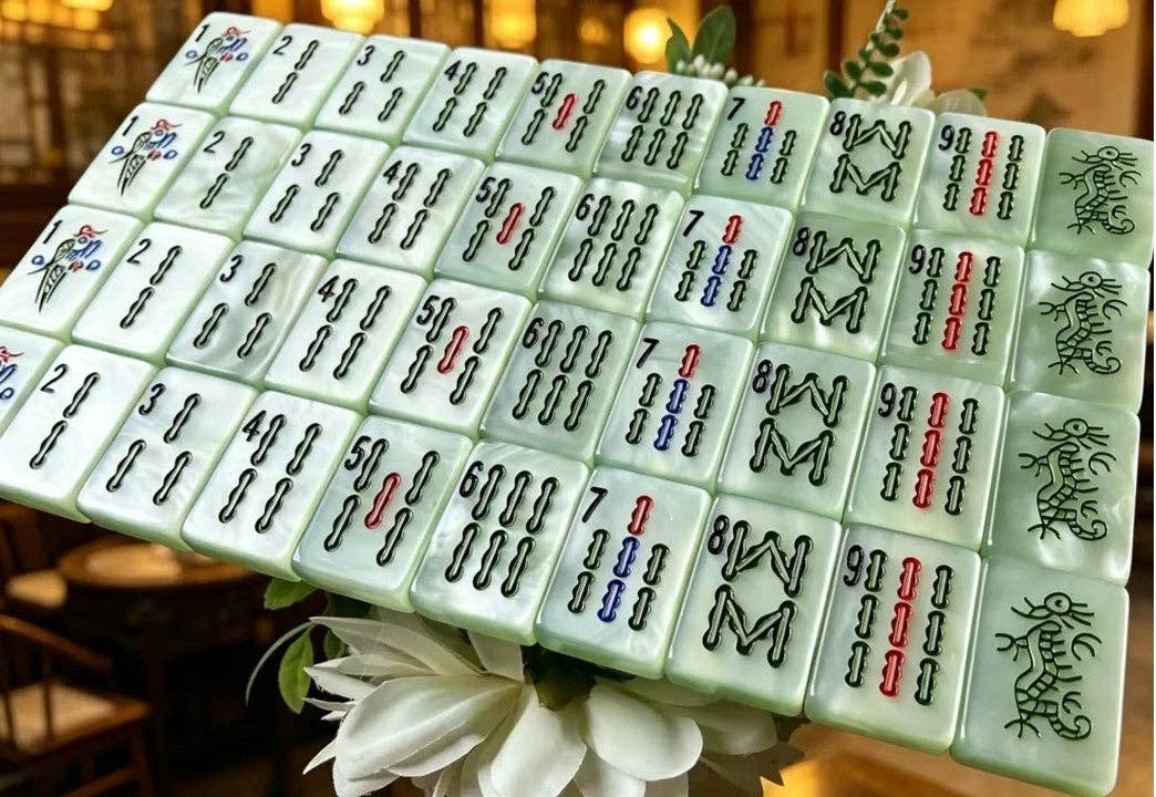 Jade Pearl Traditional - The Southern Peacock - Tile Set